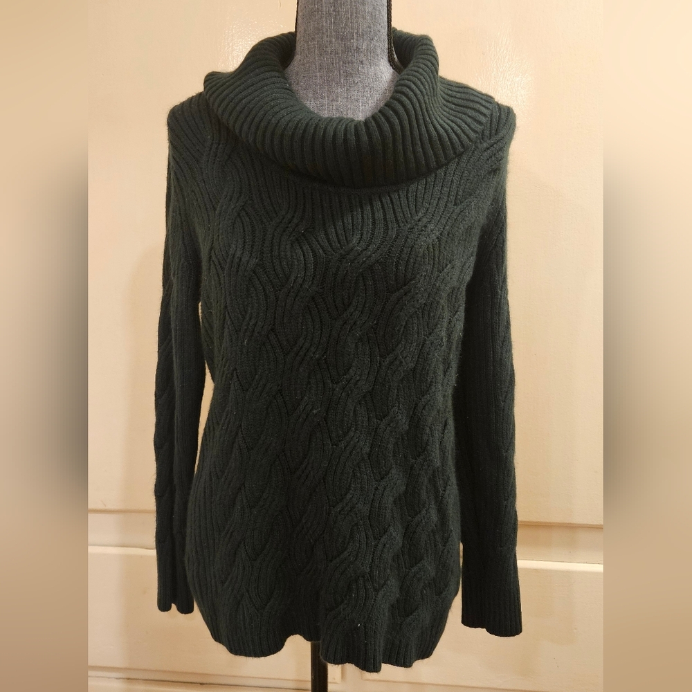 Calvin Klein Women’s Cable Knit Cowl Neck Sweater – Green – Size M
